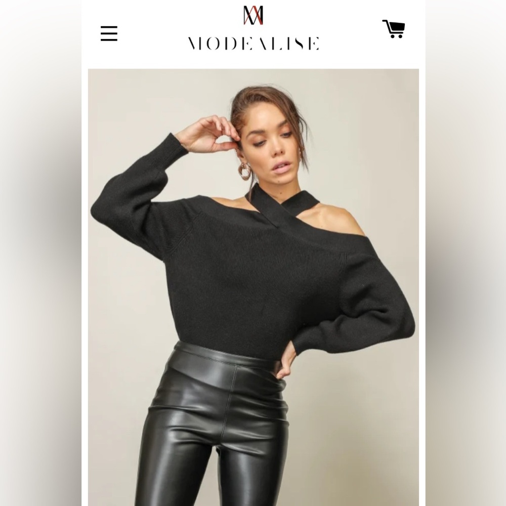 Line & Dot Ariana Cold Shoulder Black Sweater Size S EUC